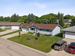 219 Campbell Rd, Crookston, MN 56716