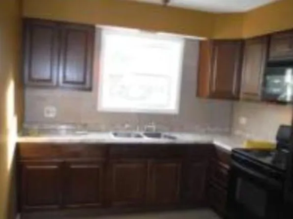 124 N Waller Ave APT B, Chicago, IL 60644