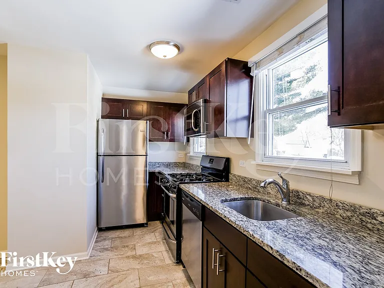 123 Fairlawn Dr — Photo 8