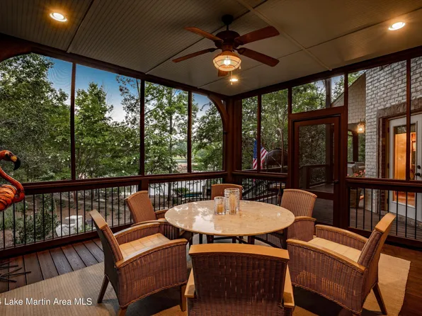 1230 N Rdg, Alexander City, AL 35010