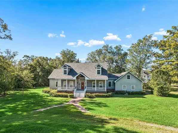 301 Shady Oak Ln, Mandeville, LA 70471