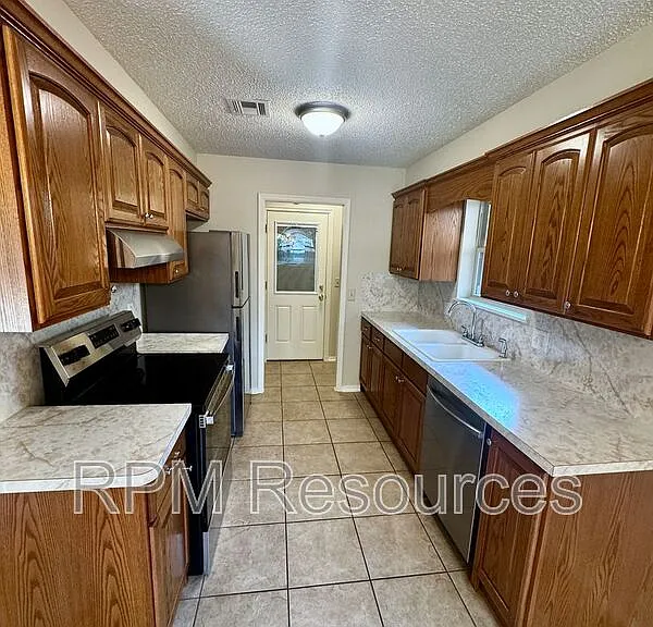 405 Meadow Lake Dr — Photo 12
