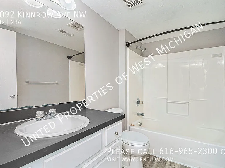 2092 Kinnrow Ave NW — Photo 15