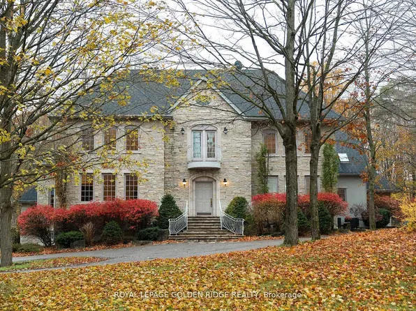 12 Forestview Trl, Whitchurch Stouffville, ON L4A 2L4