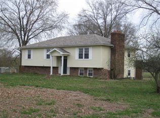 21928 Nimble Dr, Marshall, MO 65340