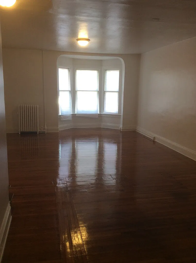 3 bedroom Apt in York City SD — Photo 3