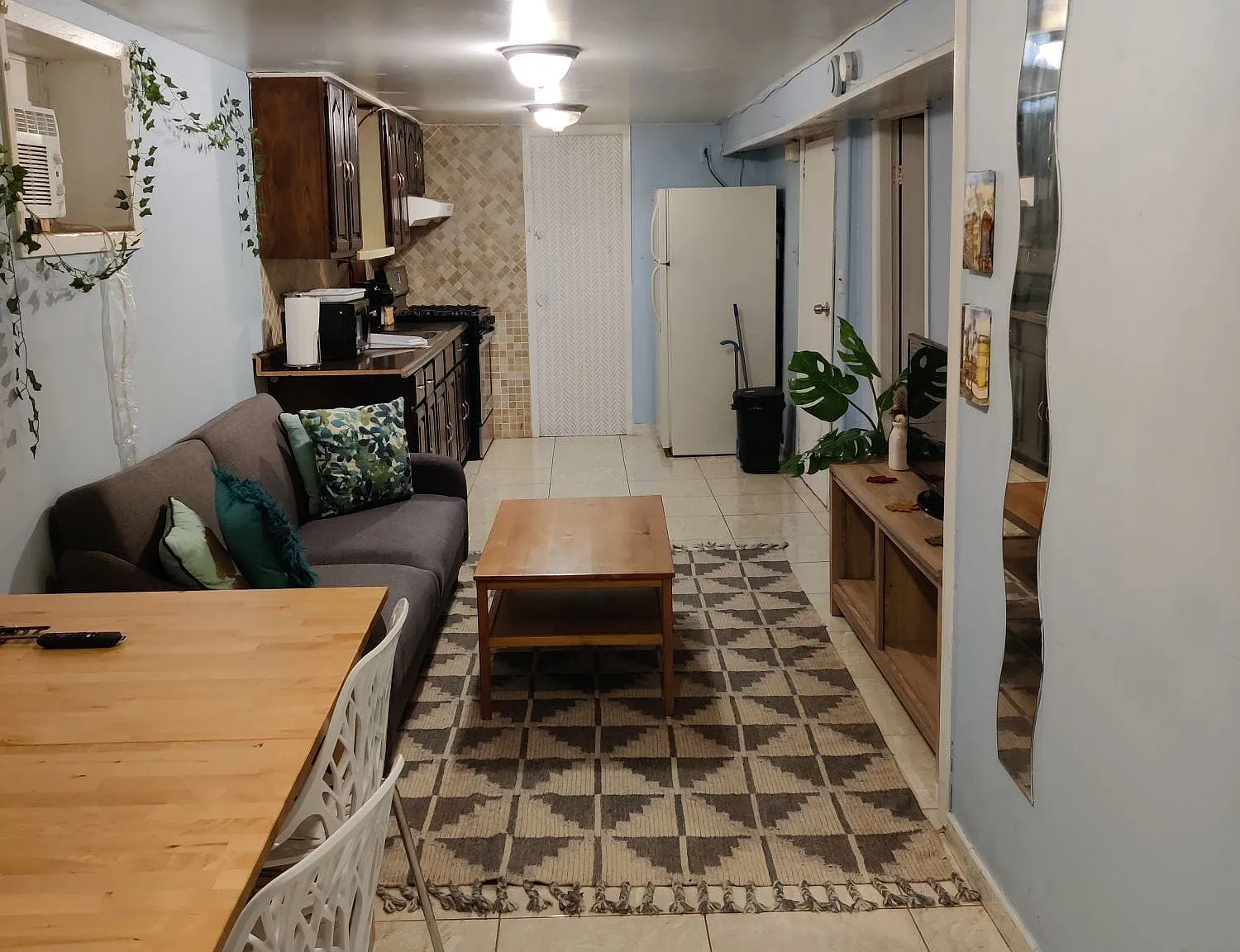 Studio, 800 sqft, $2,050 — Photo 4