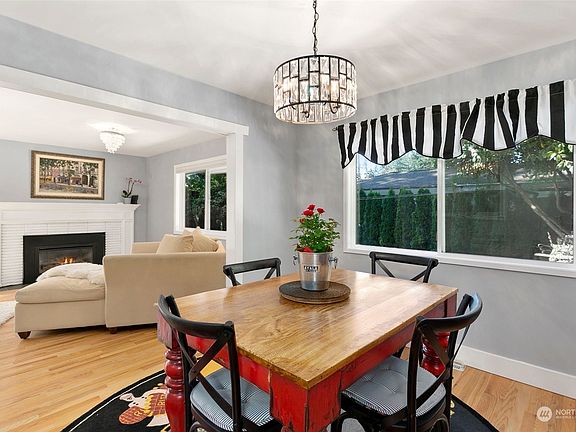 5th image of 19605 10th Avenue NE