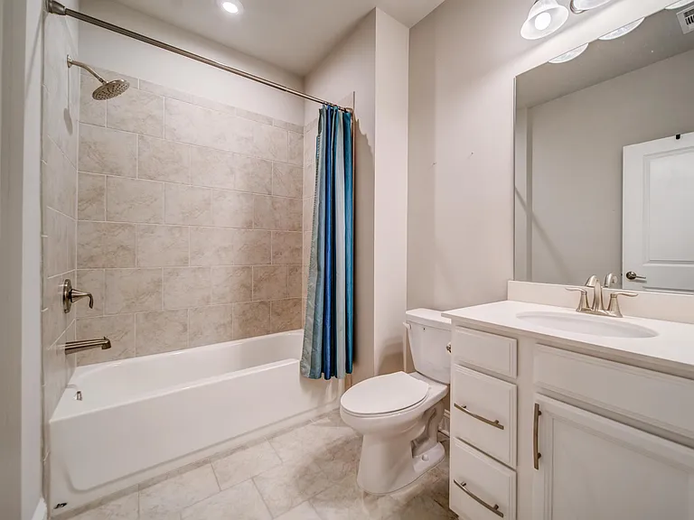 1363 Harris Way NE — Photo 4