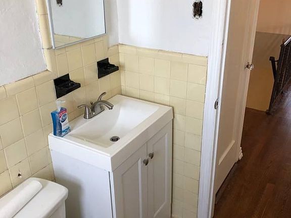 4th image of 8428 260th St #1F