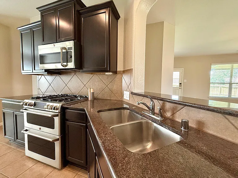 8139 Edenwood Dr — Photo 21