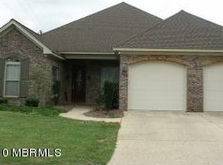 422 N Point Dr, Meridian, MS 39305