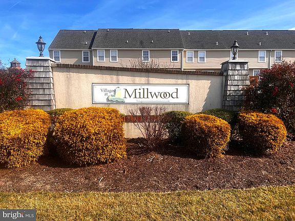 2nd image of 1206 Caitlins Way #1206