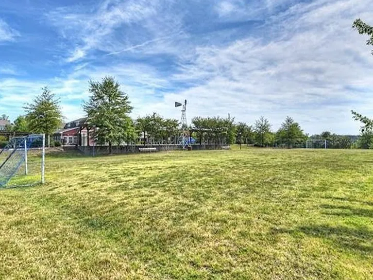11060 Hat Creek Ln — Photo 21