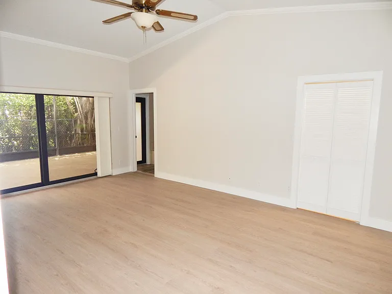 22864 Marbella Cir — Photo 16