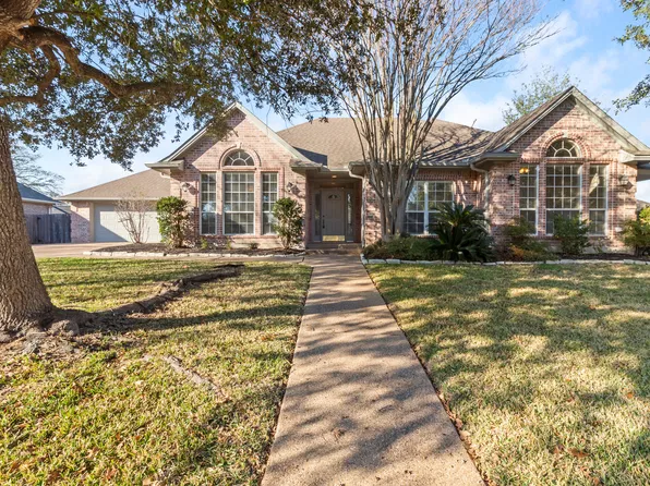 715 Berry Crk, College Station, TX 77845
