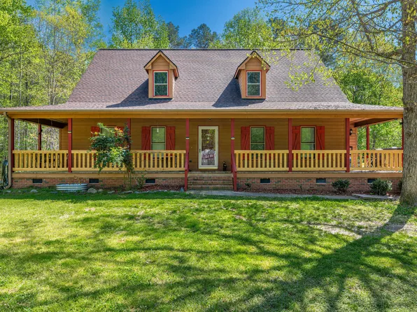 105 Hobson Pl, Louisburg, NC 27549