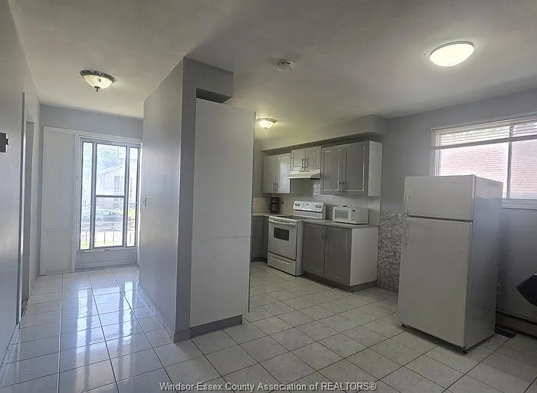 1018 California Ave #MAIN — Photo 4