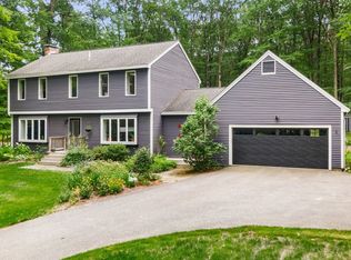 92 Townsend St, Pepperell, MA 01463