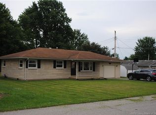 1017 S Riley Dr, Scottsburg, IN 47170