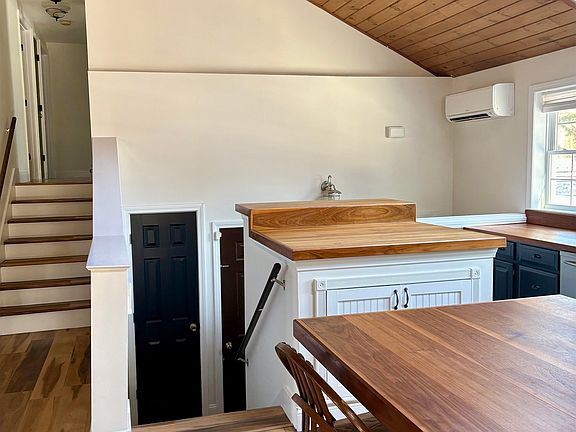 4th image of 524 Union Road