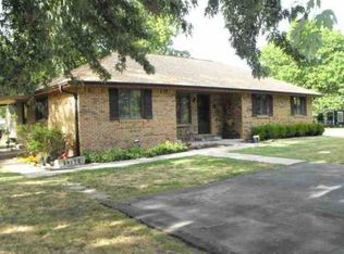 330 3rd St, Le Roy, KS 66857