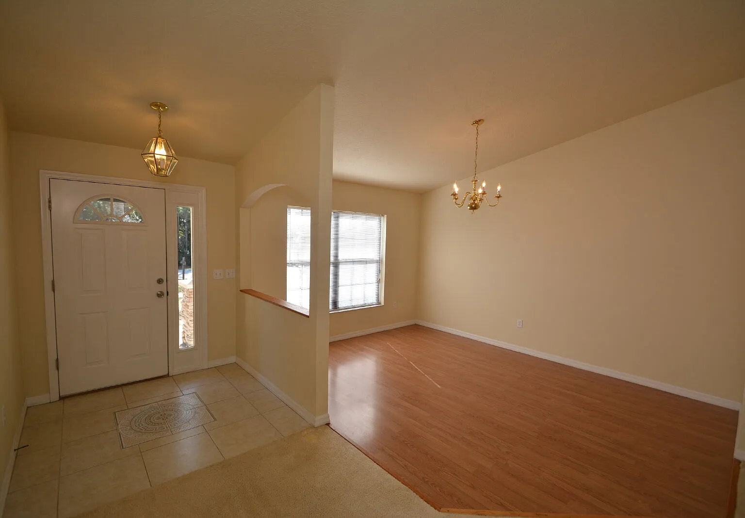 4 bed, 2.5 bath, 2633 sqft, $2,100 — Photo 3