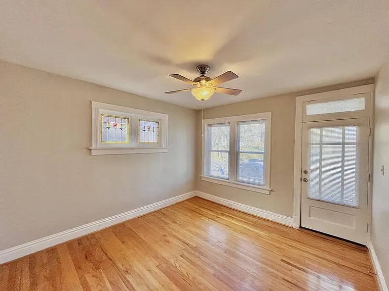 1533 McCausland Ave #A — Photo 2