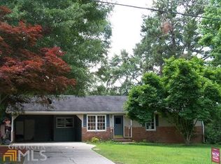 326 Black Oak Ct, Lawrenceville, GA 30046