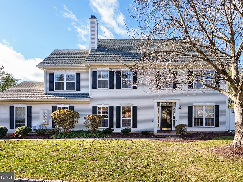1st image of 517 Tuxford Ct