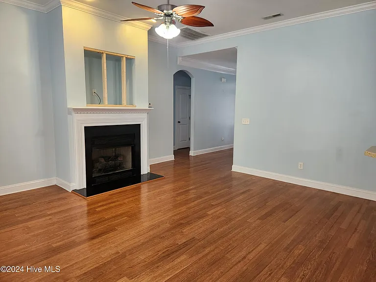 601 Creekway Cir SE — Photo 7