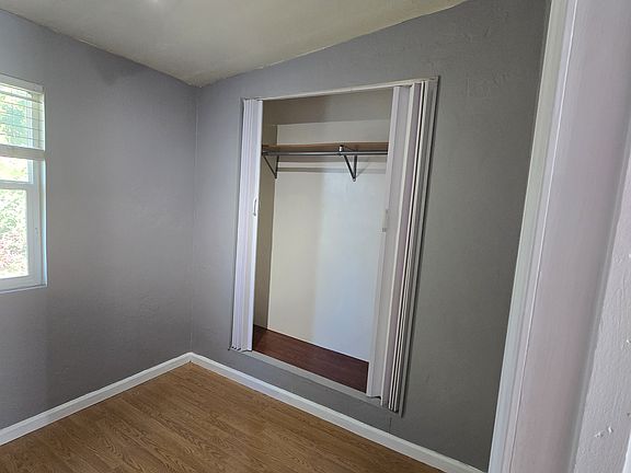4th image of 37 E J St #A