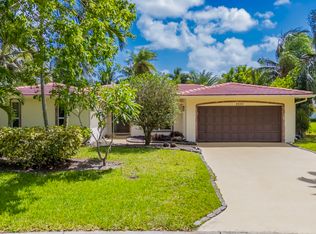 8592 NW 7th St, Coral Springs, FL 33071