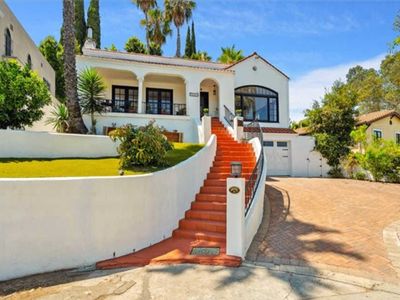 2037 Holly Hill Ter, Los Angeles, CA, 90068