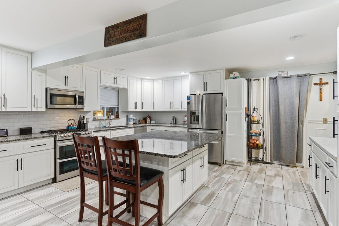 next background image