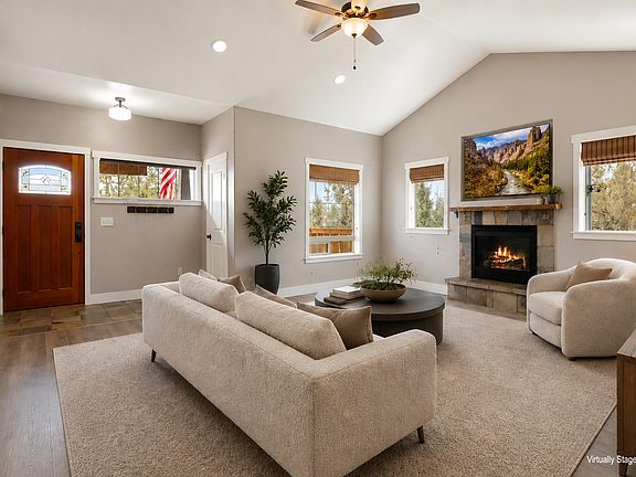 5th image of 3687 SW 35th St