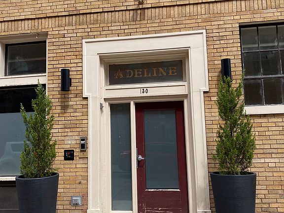 4th image of 1401 Main St #203