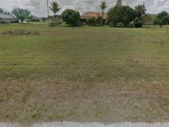 5th image of 218 NW 5th St