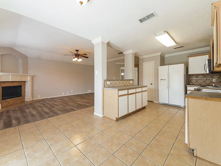 3312 Bent Creek Dr — Photo 8
