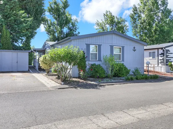 1025 S 6th St Space 50, Harrisburg, OR 97446