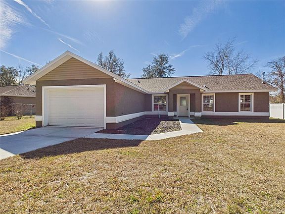 2nd image of 24 Pine Course Pass