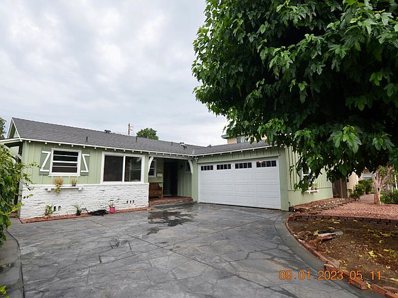 3rd image of 7044 Whitaker Ave
