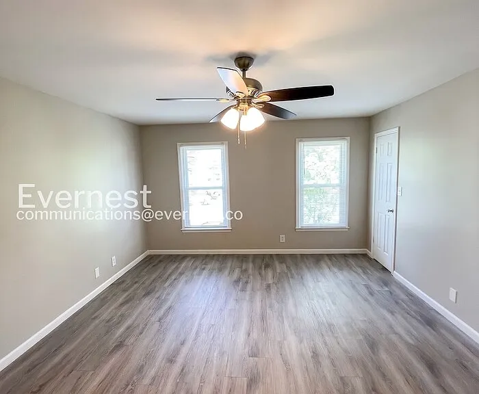 901 Cimarron Ct — Photo 12