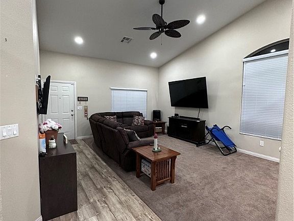4th image of 1619 Tangerine Rose Dr