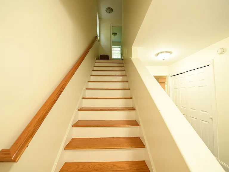54 Lakeside Dr — Photo 16