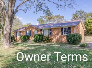 303 Eva Dr, Clarksville, TN 37042