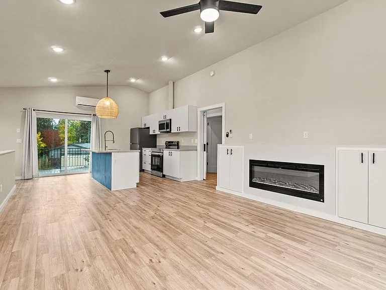 20366 Silver Sage St — Photo 5