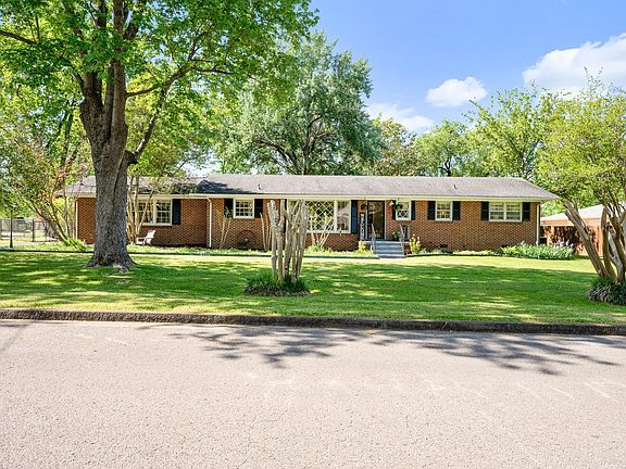 5th image of 410 Rushwood Dr