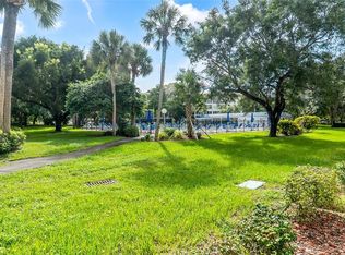 2201 Lucaya Bnd, Pompano Beach, FL 33066