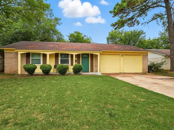 1001 N Ector Dr, Euless, TX 76039